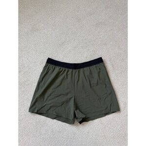 NOBULL Athletic Training Shorts Size XL Olive Green Zipper Pockets